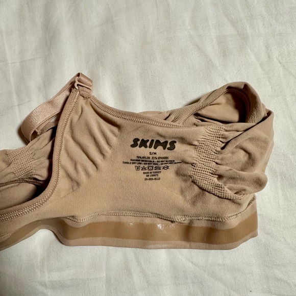 SKIMS S/M Seamless Sculpt Bralette in Clay - Picture 5 of 5